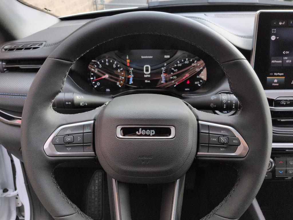 new 2026 Jeep Compass car, priced at $31,985