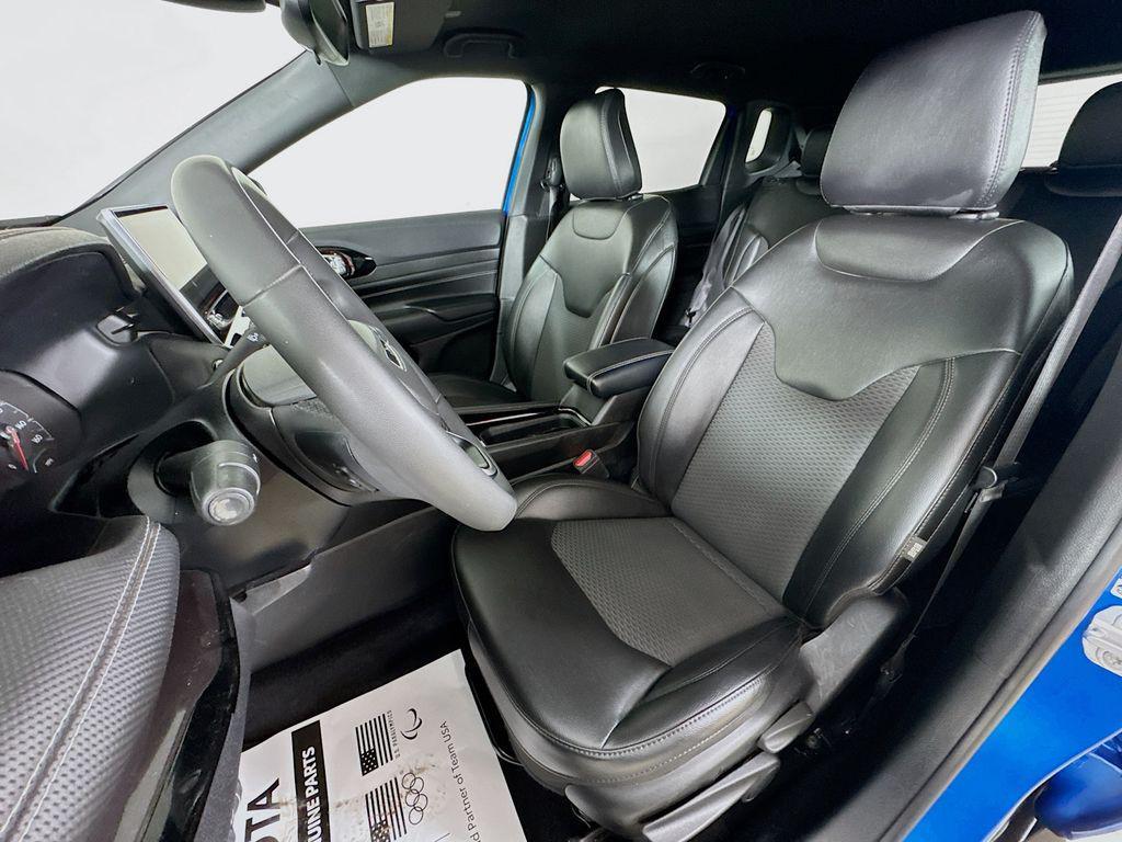 used 2022 Jeep Compass car, priced at $23,999