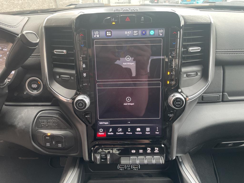 new 2025 Ram 3500 car, priced at $80,931