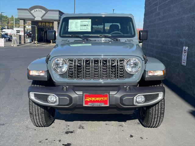 new 2025 Jeep Gladiator car, priced at $48,477
