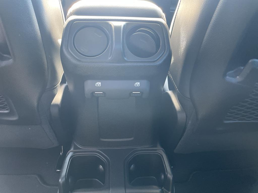 new 2025 Jeep Gladiator car, priced at $51,450