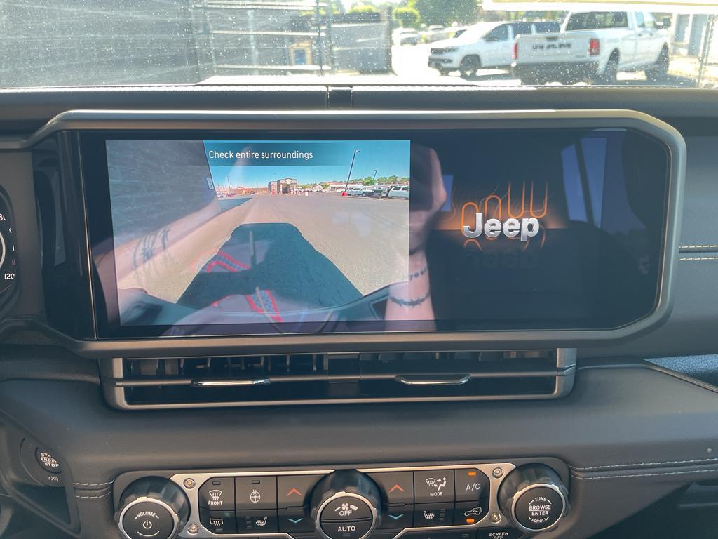 new 2025 Jeep Gladiator car, priced at $51,450