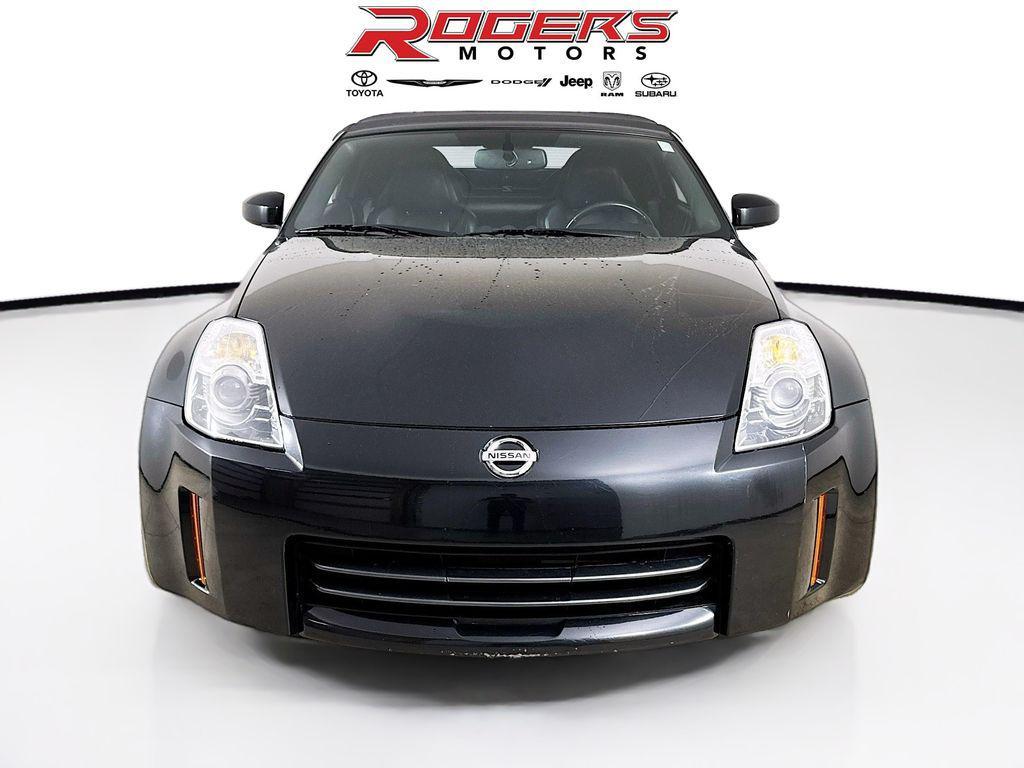 used 2007 Nissan 350Z car, priced at $12,999