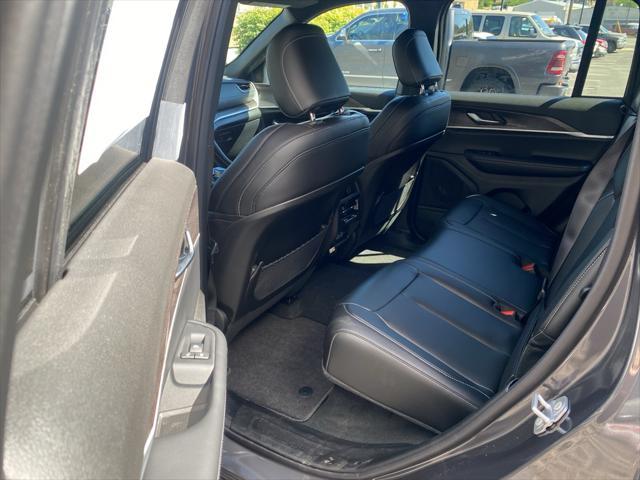 new 2025 Jeep Grand Cherokee car, priced at $49,941
