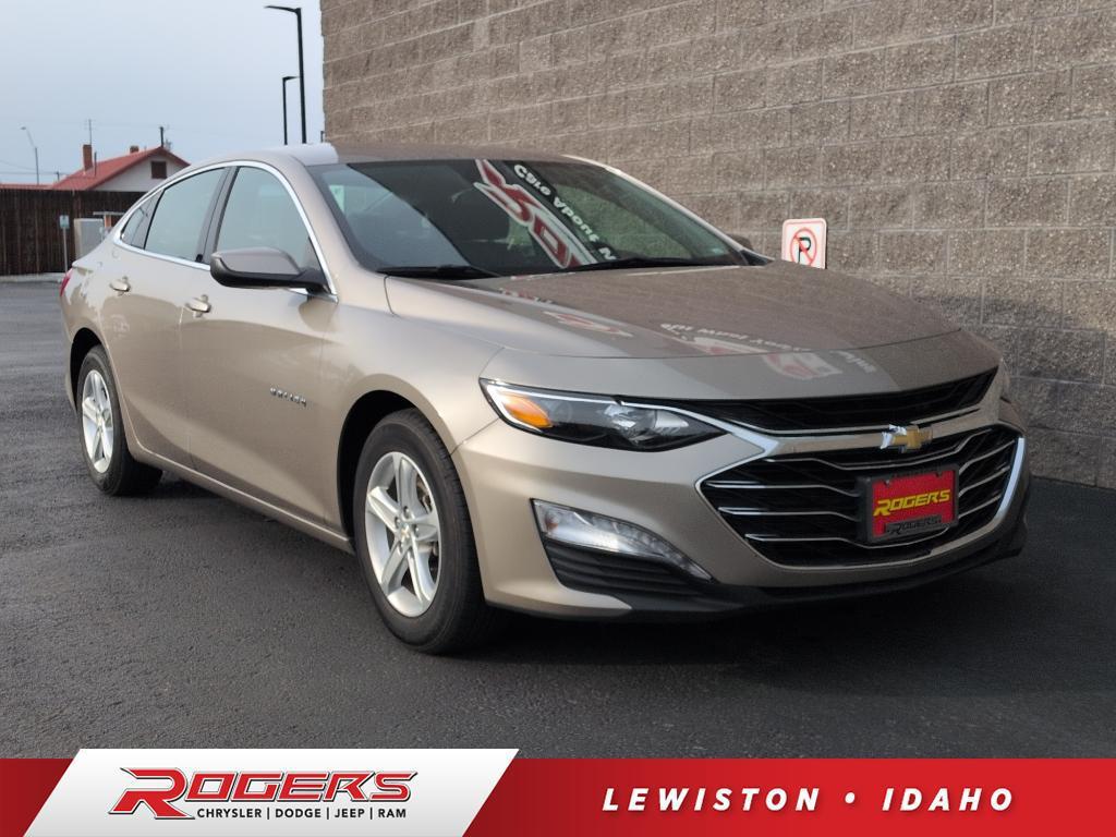 used 2023 Chevrolet Malibu car, priced at $17,999