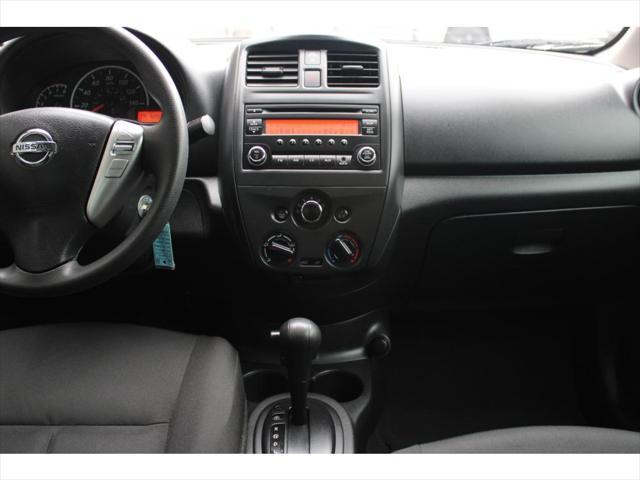used 2017 Nissan Versa car