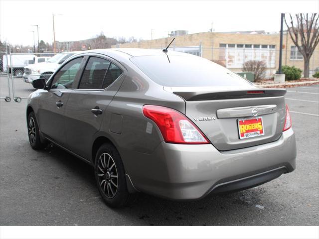 used 2017 Nissan Versa car