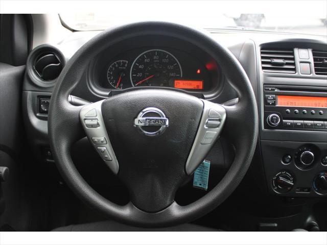 used 2017 Nissan Versa car