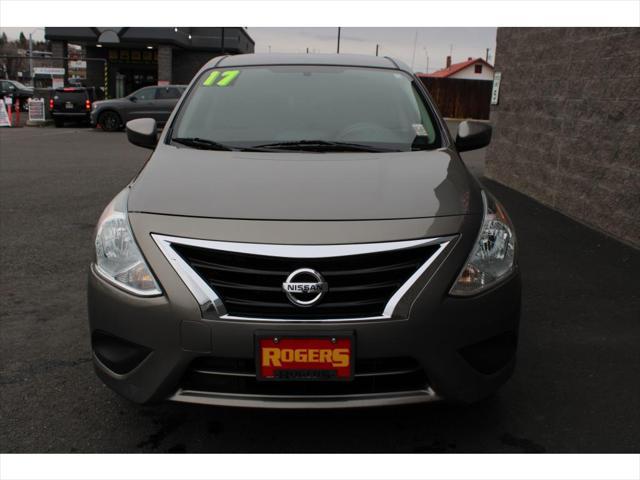 used 2017 Nissan Versa car