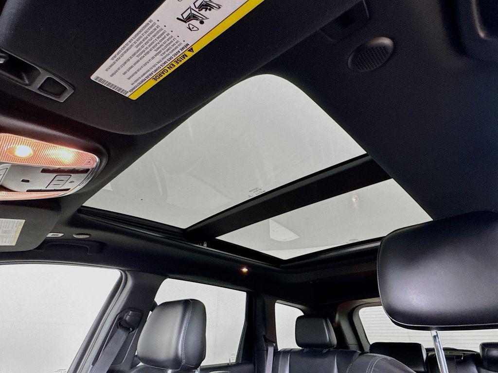 used 2021 Jeep Grand Cherokee car, priced at $32,999