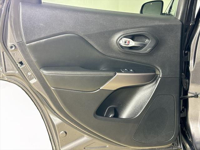 used 2019 Jeep Cherokee car, priced at $17,995