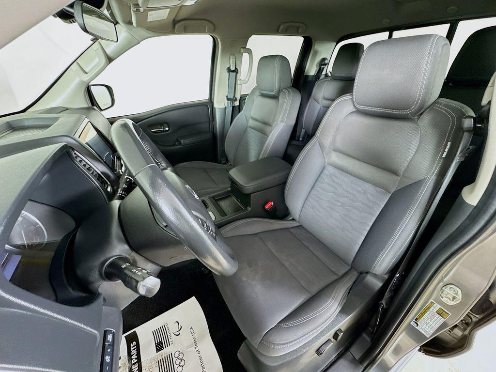 used 2022 Nissan Frontier car, priced at $29,999