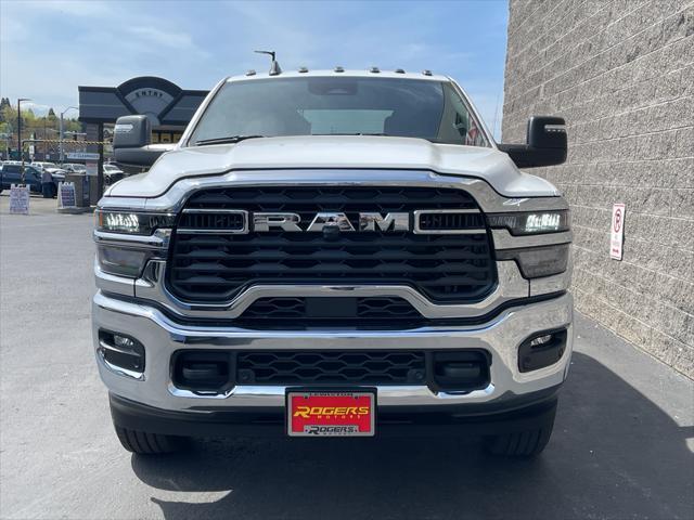 new 2025 Ram 3500 car, priced at $76,250