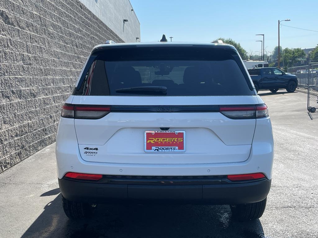 new 2025 Jeep Grand Cherokee car, priced at $46,448