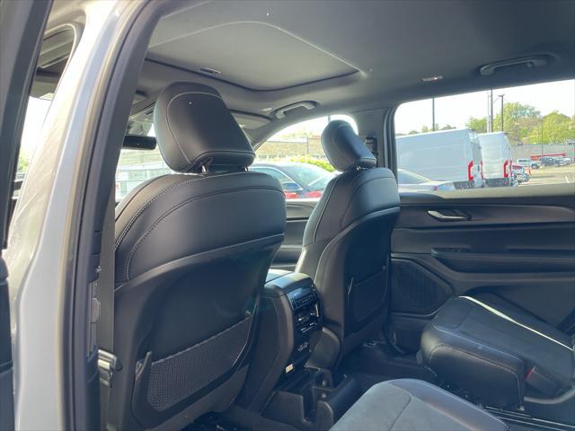 new 2025 Jeep Grand Cherokee L car, priced at $49,725