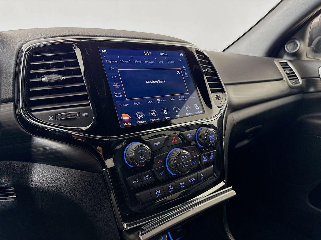 used 2021 Jeep Grand Cherokee car, priced at $28,999