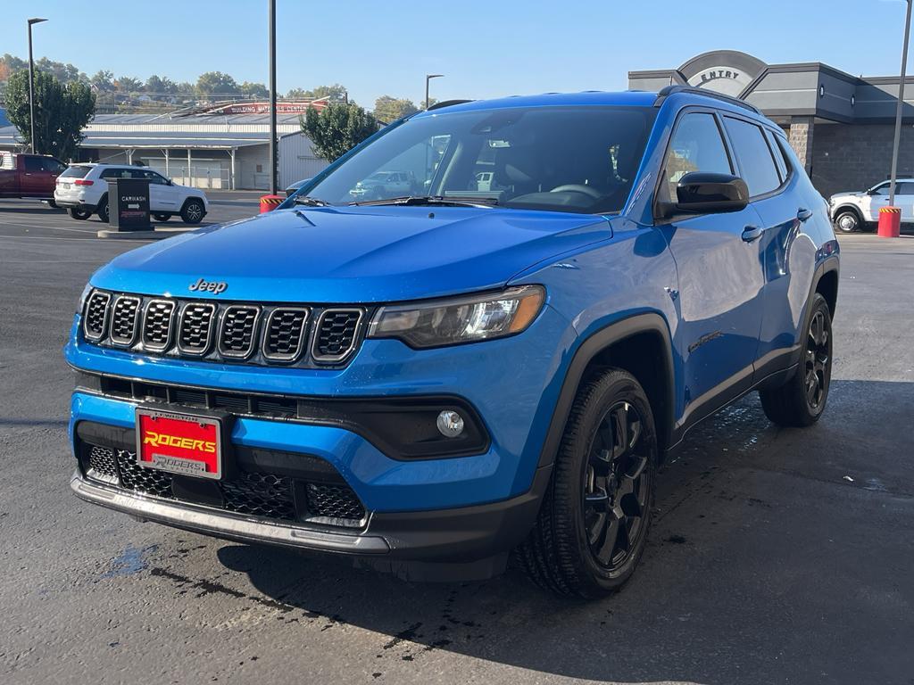new 2026 Jeep Compass car, priced at $33,999