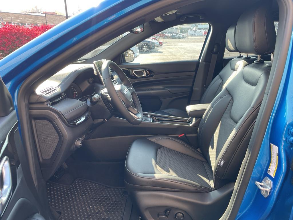 new 2026 Jeep Compass car, priced at $33,999