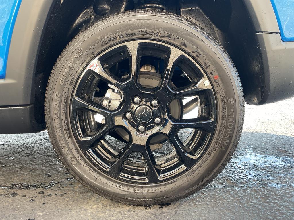 new 2026 Jeep Compass car, priced at $33,999