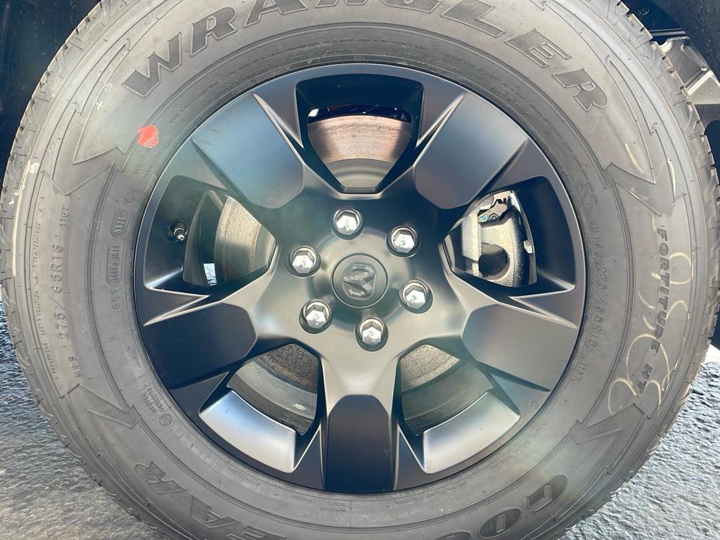 new 2025 Ram 1500 car, priced at $51,827