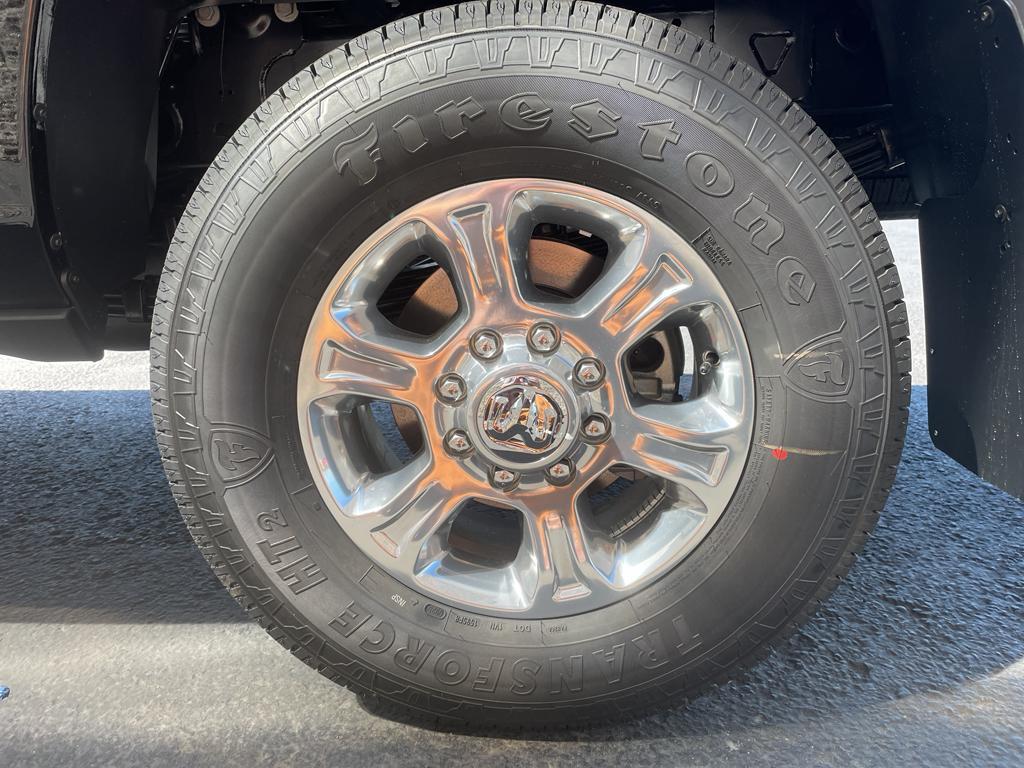 new 2025 Ram 3500 car, priced at $72,812