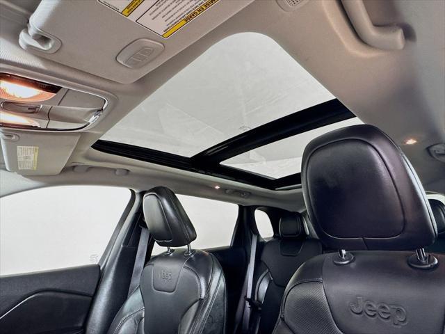used 2022 Jeep Cherokee car, priced at $26,995