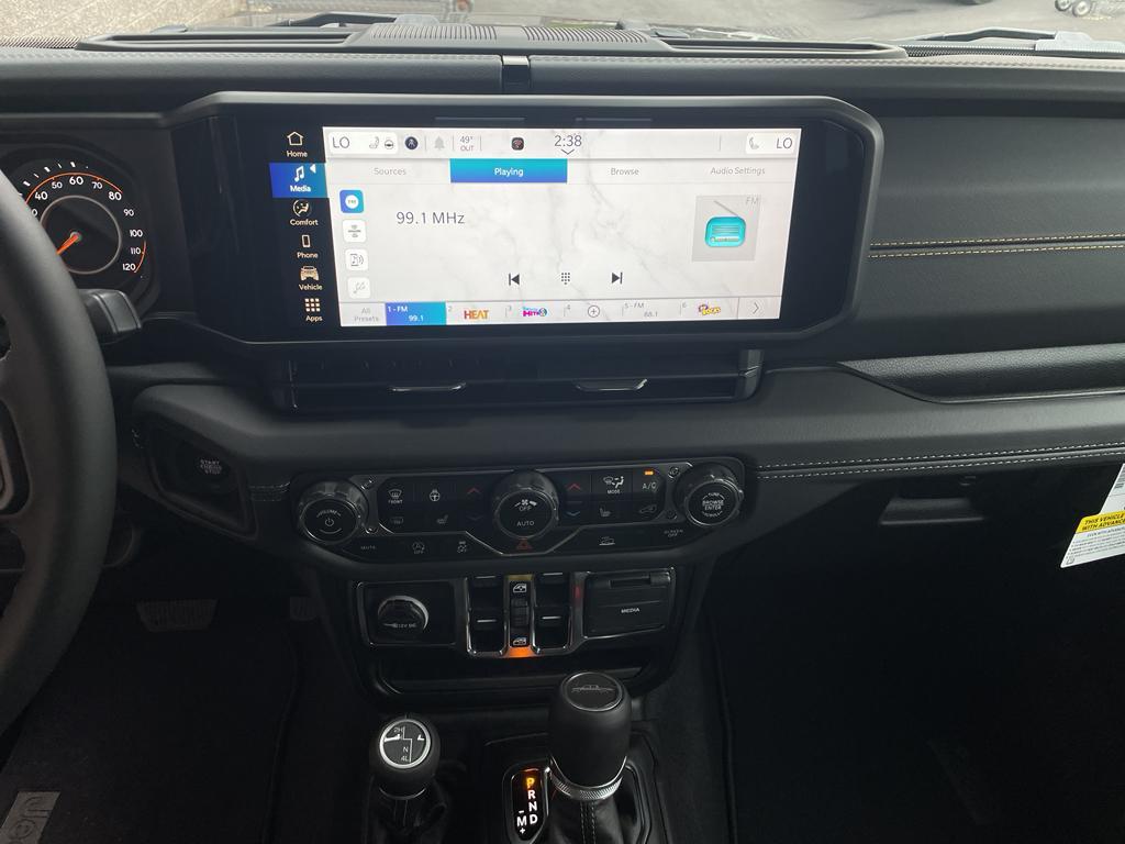 new 2025 Jeep Gladiator car, priced at $51,450