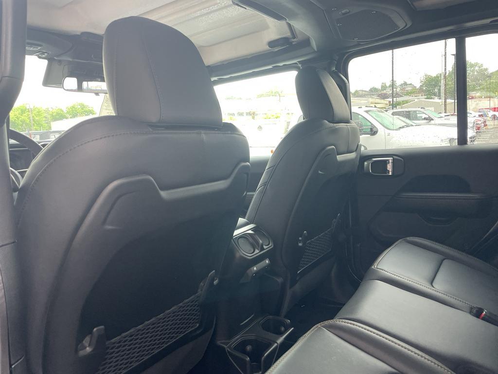 new 2025 Jeep Gladiator car, priced at $51,450