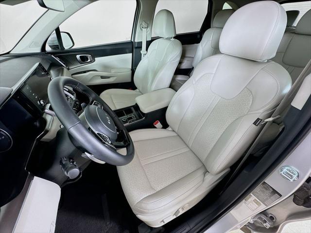 used 2024 Kia Sorento Hybrid car, priced at $36,995