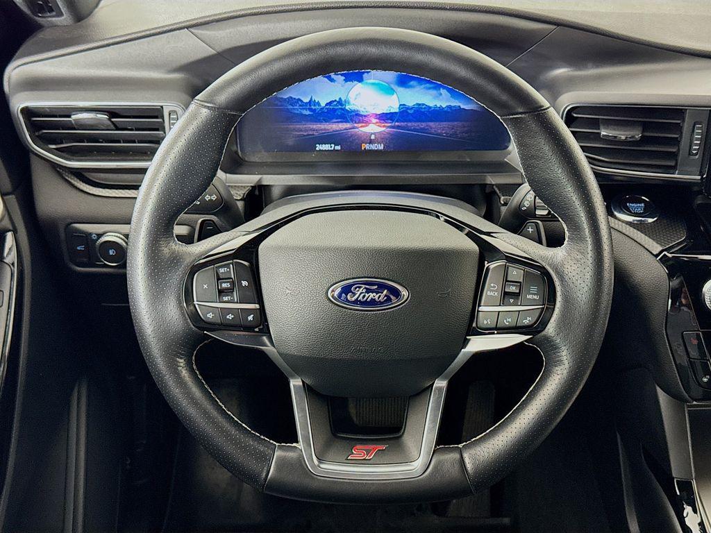 used 2022 Ford Explorer car, priced at $41,999