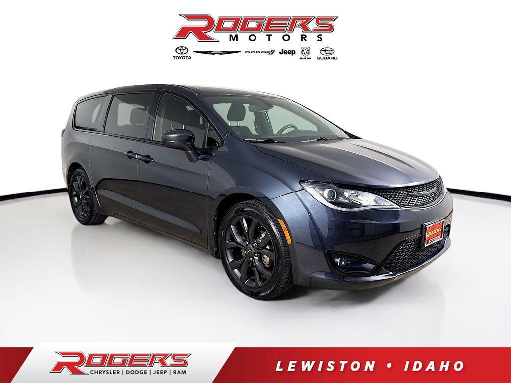 used 2020 Chrysler Pacifica car, priced at $23,995