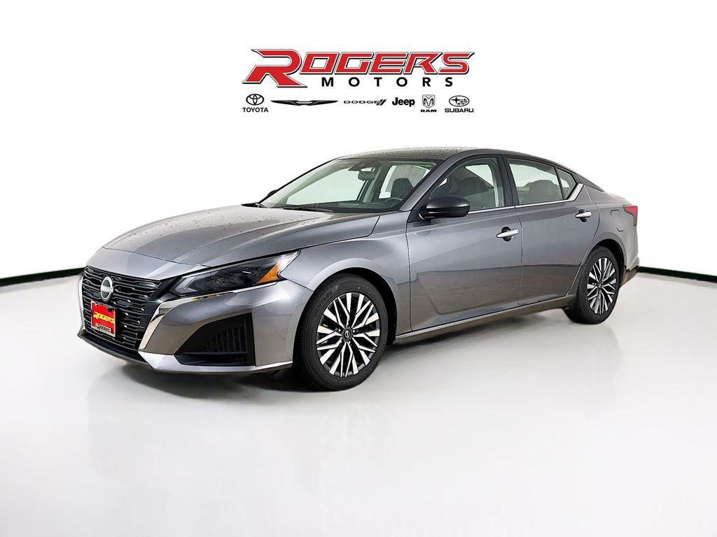 used 2024 Nissan Altima car, priced at $19,999