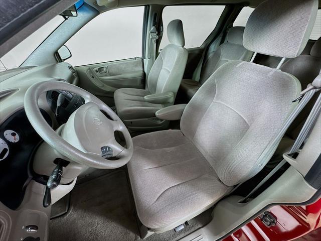 used 2001 Dodge Caravan car, priced at $6,995