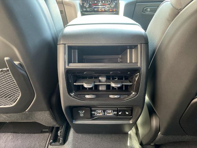 new 2025 Jeep Grand Cherokee car, priced at $58,588