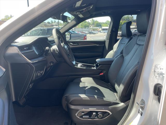new 2025 Jeep Grand Cherokee car, priced at $58,588