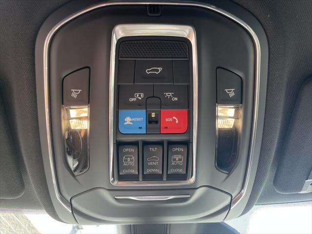 new 2025 Jeep Grand Cherokee car, priced at $58,588