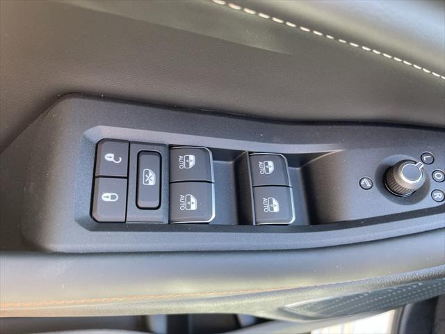 new 2025 Jeep Grand Cherokee car, priced at $58,588