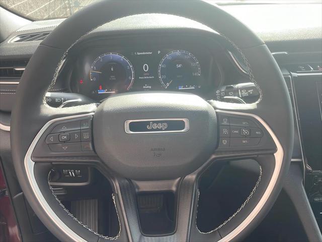 new 2025 Jeep Grand Cherokee car, priced at $47,725