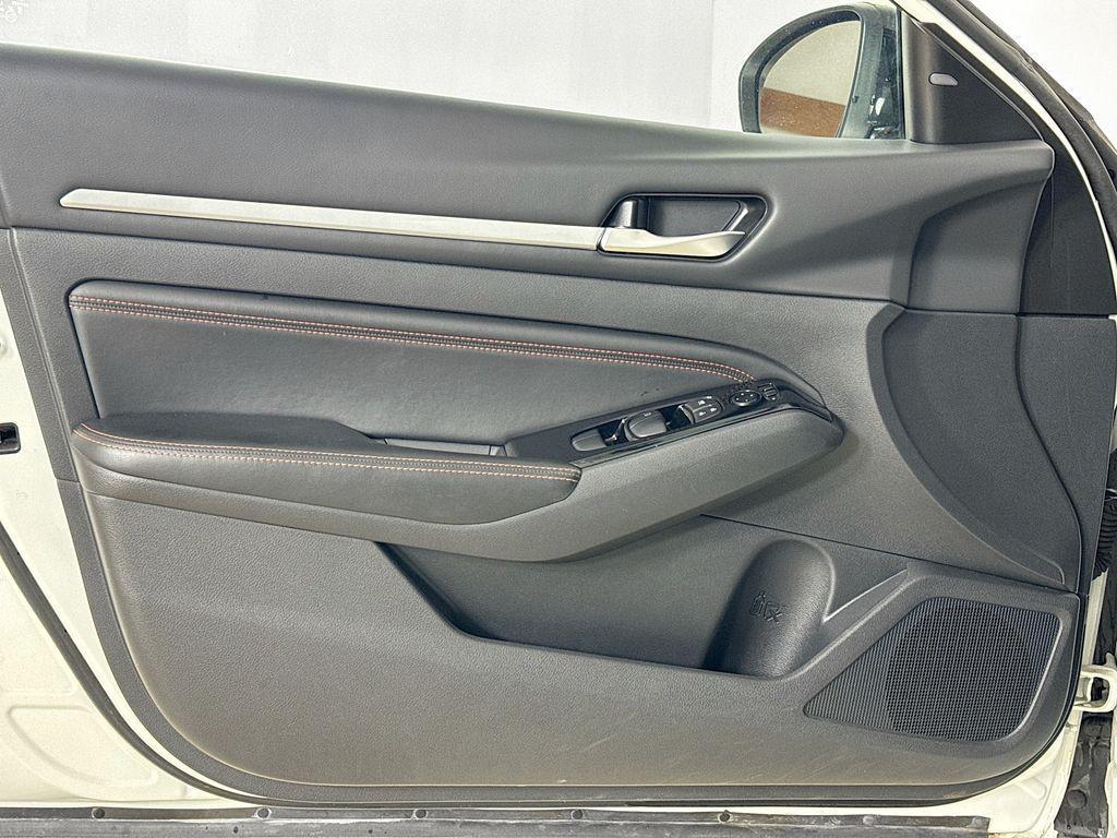 used 2023 Nissan Altima car, priced at $20,999