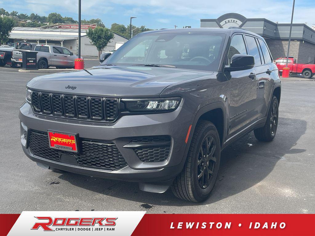 new 2025 Jeep Grand Cherokee car, priced at $46,984