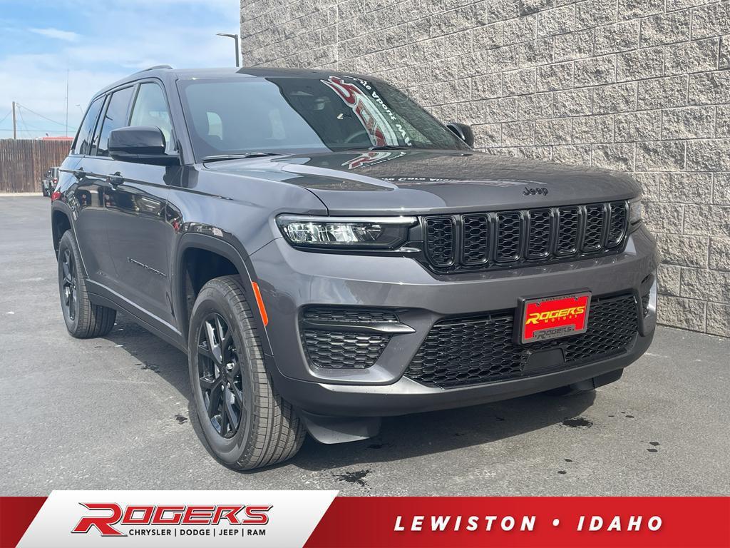 new 2025 Jeep Grand Cherokee car, priced at $45,499
