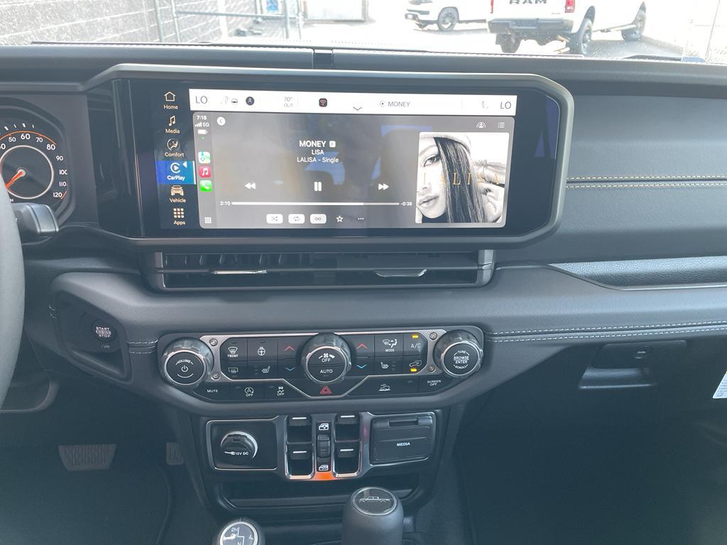 new 2025 Jeep Gladiator car, priced at $51,450