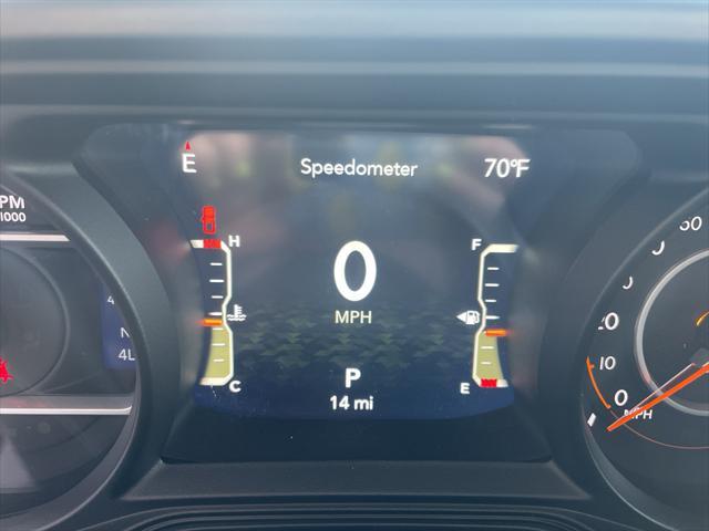 new 2025 Jeep Gladiator car, priced at $48,577