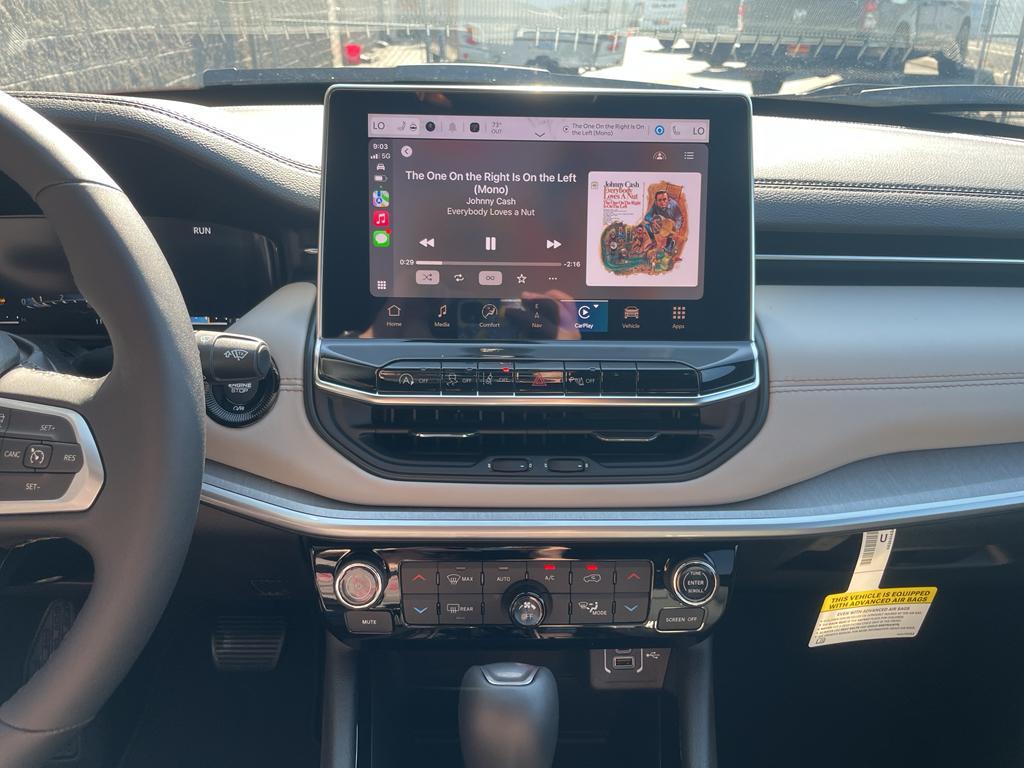 new 2025 Jeep Compass car, priced at $39,062