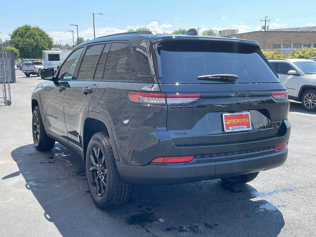 new 2025 Jeep Grand Cherokee car, priced at $44,359