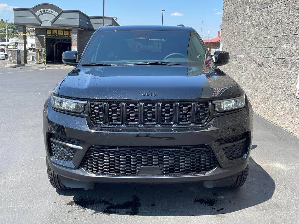 new 2025 Jeep Grand Cherokee car, priced at $44,359