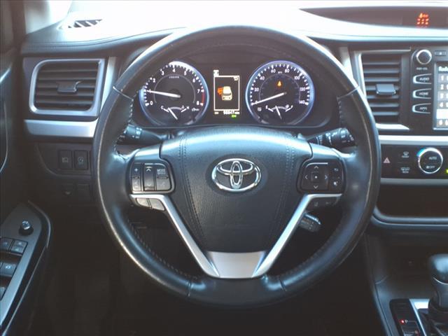 used 2018 Toyota Highlander car, priced at $25,301