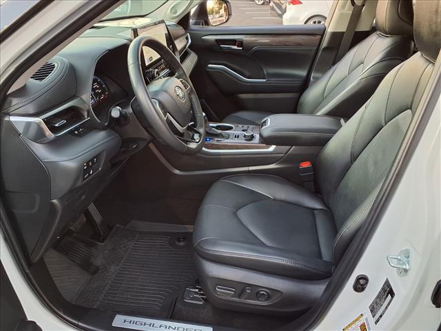 used 2024 Toyota Highlander car, priced at $44,968