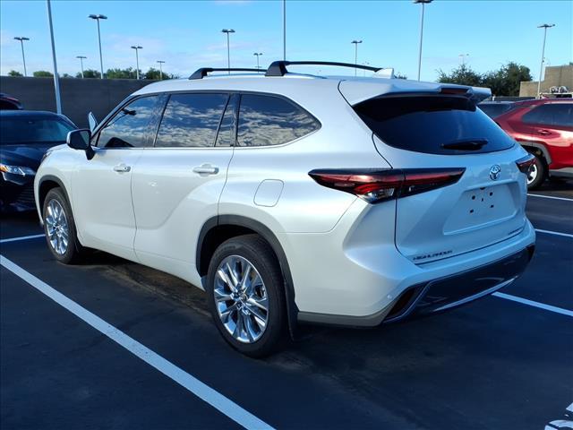 used 2024 Toyota Highlander car, priced at $44,968