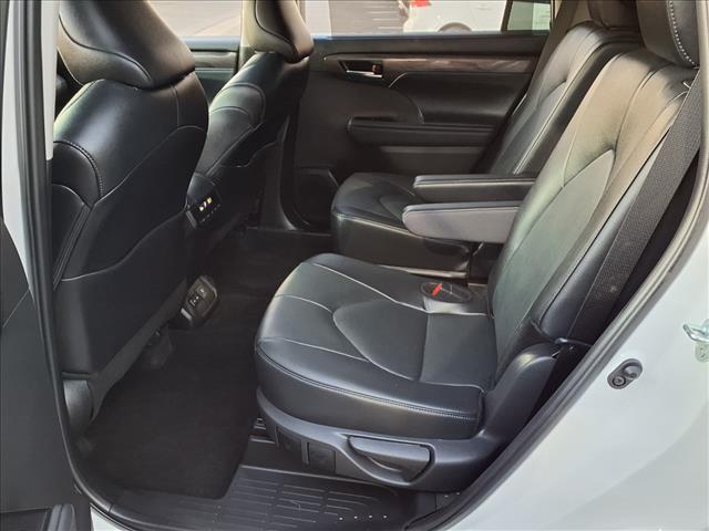 used 2024 Toyota Highlander car, priced at $44,968
